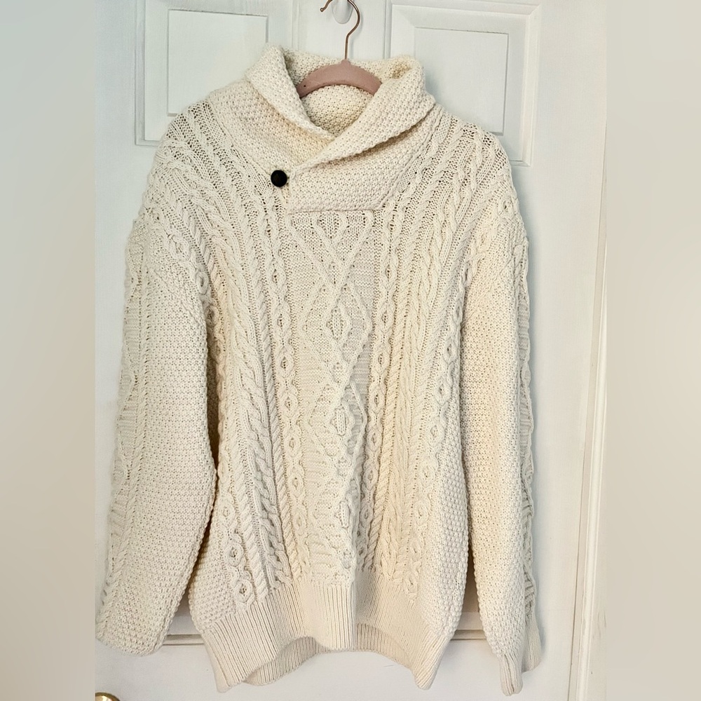 NWOT- Original Aran Co Elegant Cream Cable Knit Irish Sweater